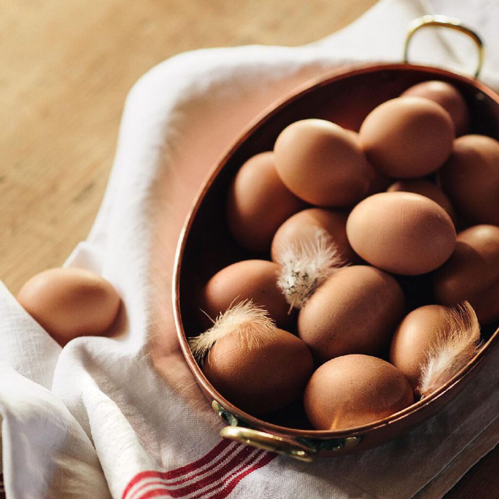 BoPlaas Eggs In Basket